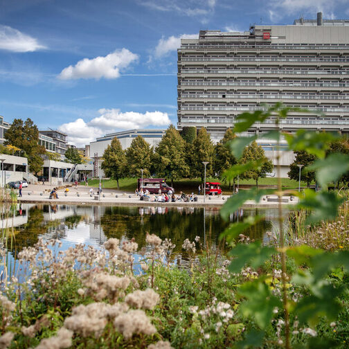 Ein Bild des Campus der Universität Stuttgart in Vaihingen.
